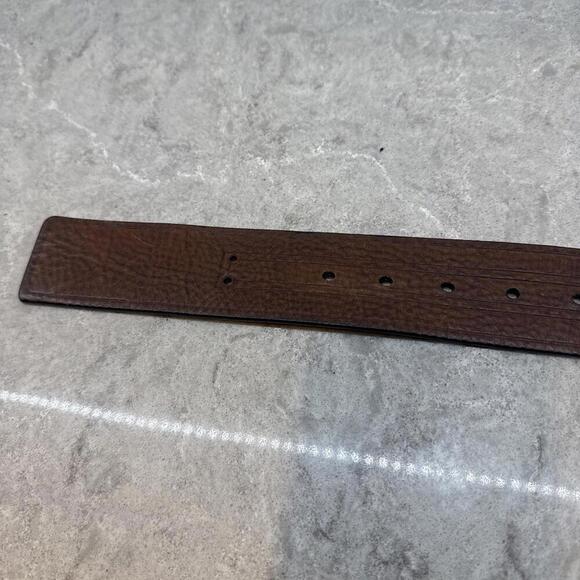 Michael Kors unisex leather and brass belt. Size Medium. Like New! - Picture 6 of 12